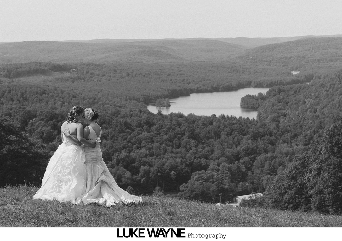 same_sex_ski_sundown_wedding_new_Hartford_CT_Colbys_band_11