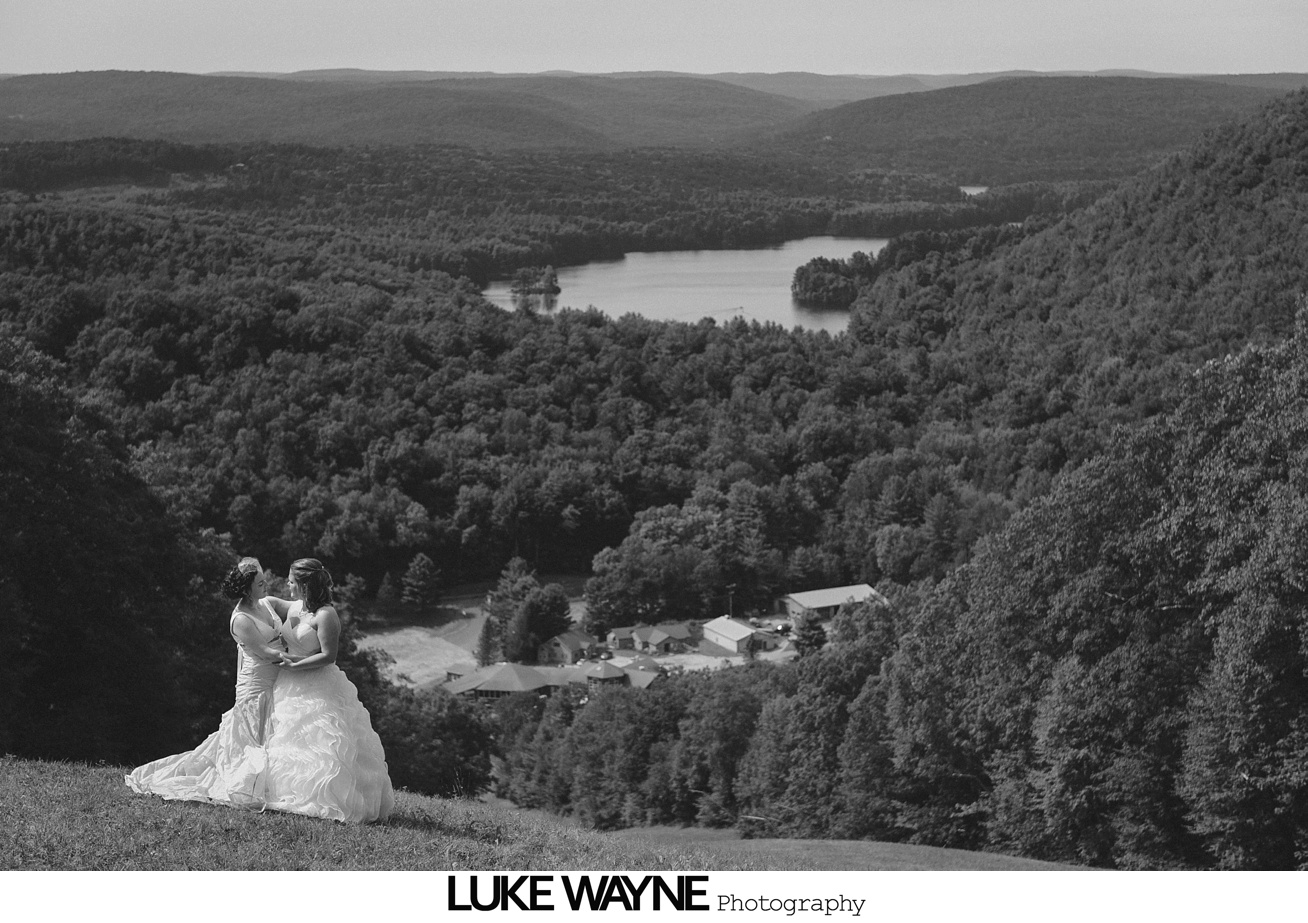 same_sex_ski_sundown_wedding_new_Hartford_CT_Colbys_band_17